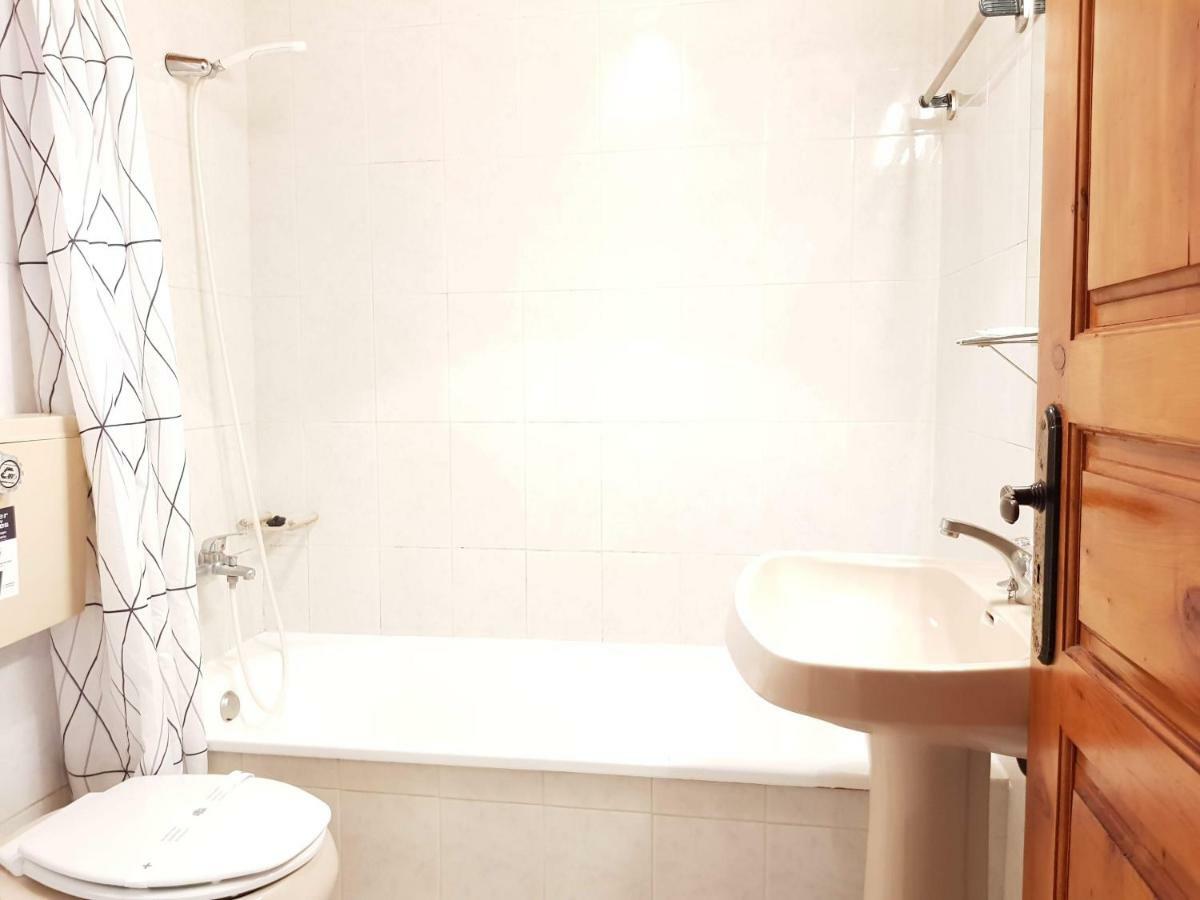 Hostel Geres Porto Luaran gambar