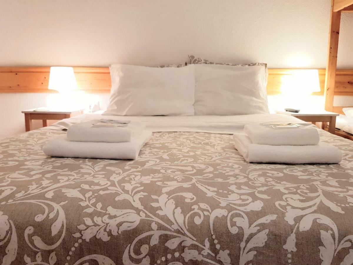 Hostel Geres Porto Luaran gambar