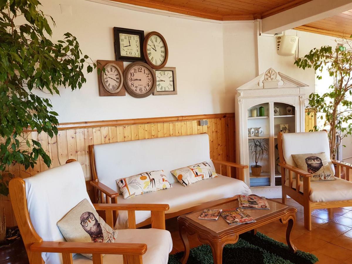 Hostel Geres Porto Luaran gambar